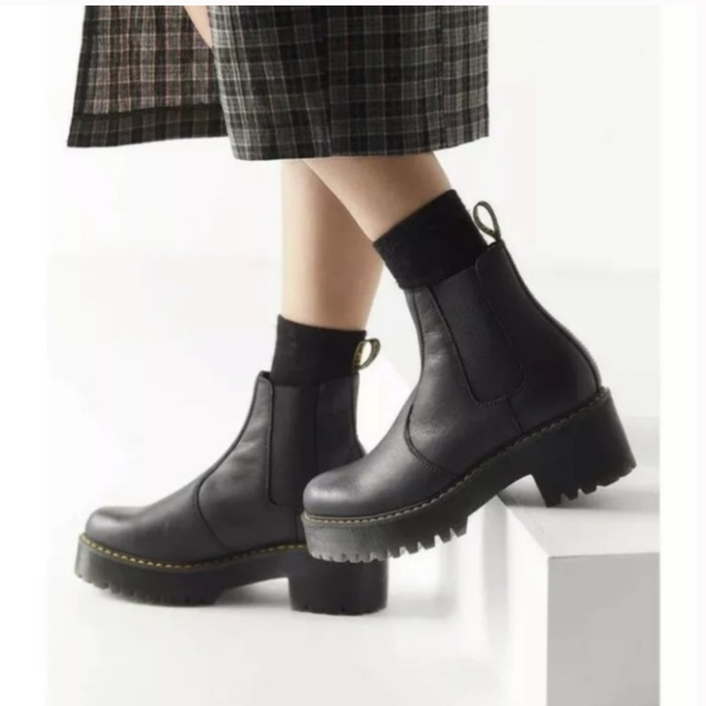 Dr‎ Martens Rometty lugsole chunky punk goth 90’s style grunge Chelsea boot